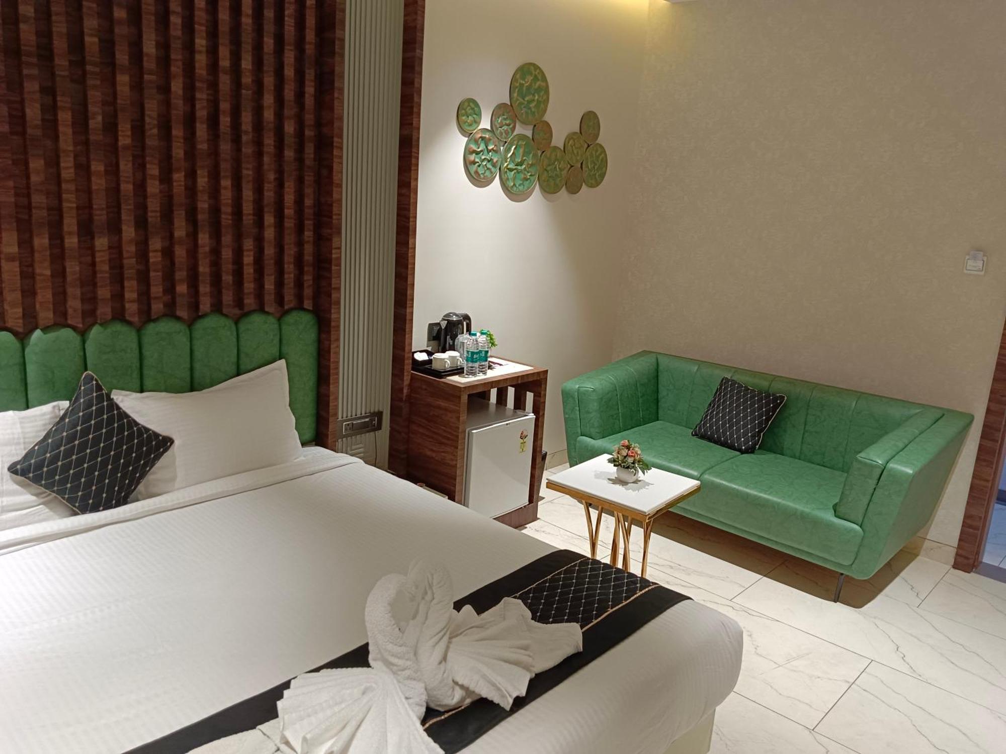 Hotel Florence Nánded Kültér fotó